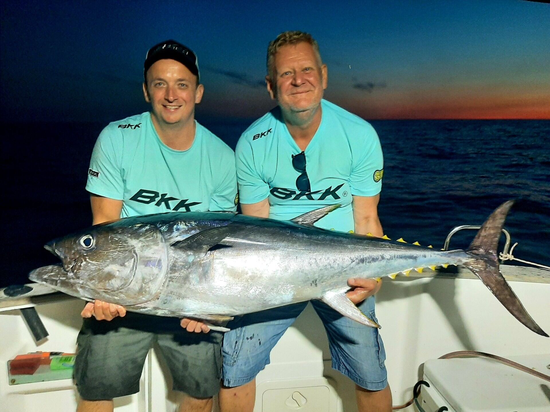 Pesca notturna al tonno rosso